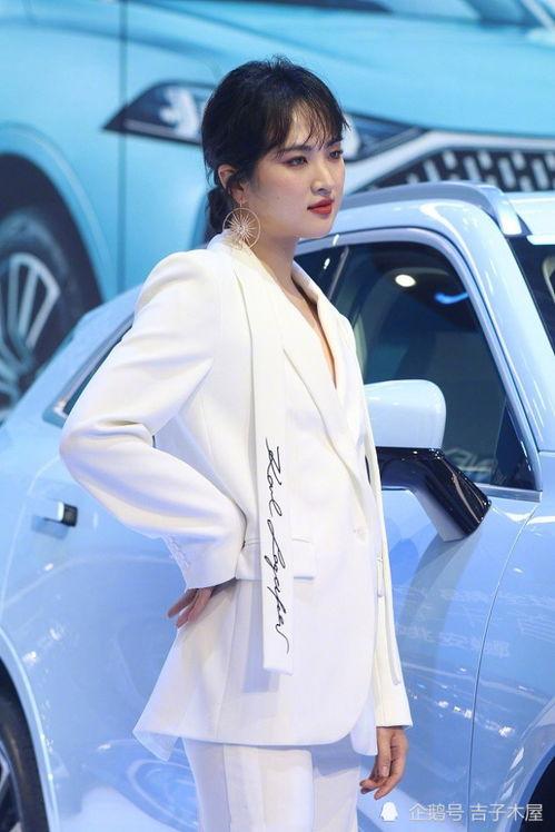 傅总，太太马甲又被曝光了（难哄，傅少偏爱大佬千金）,太太马甲引热议，难哄剧情再现，傅少偏爱大佬千金